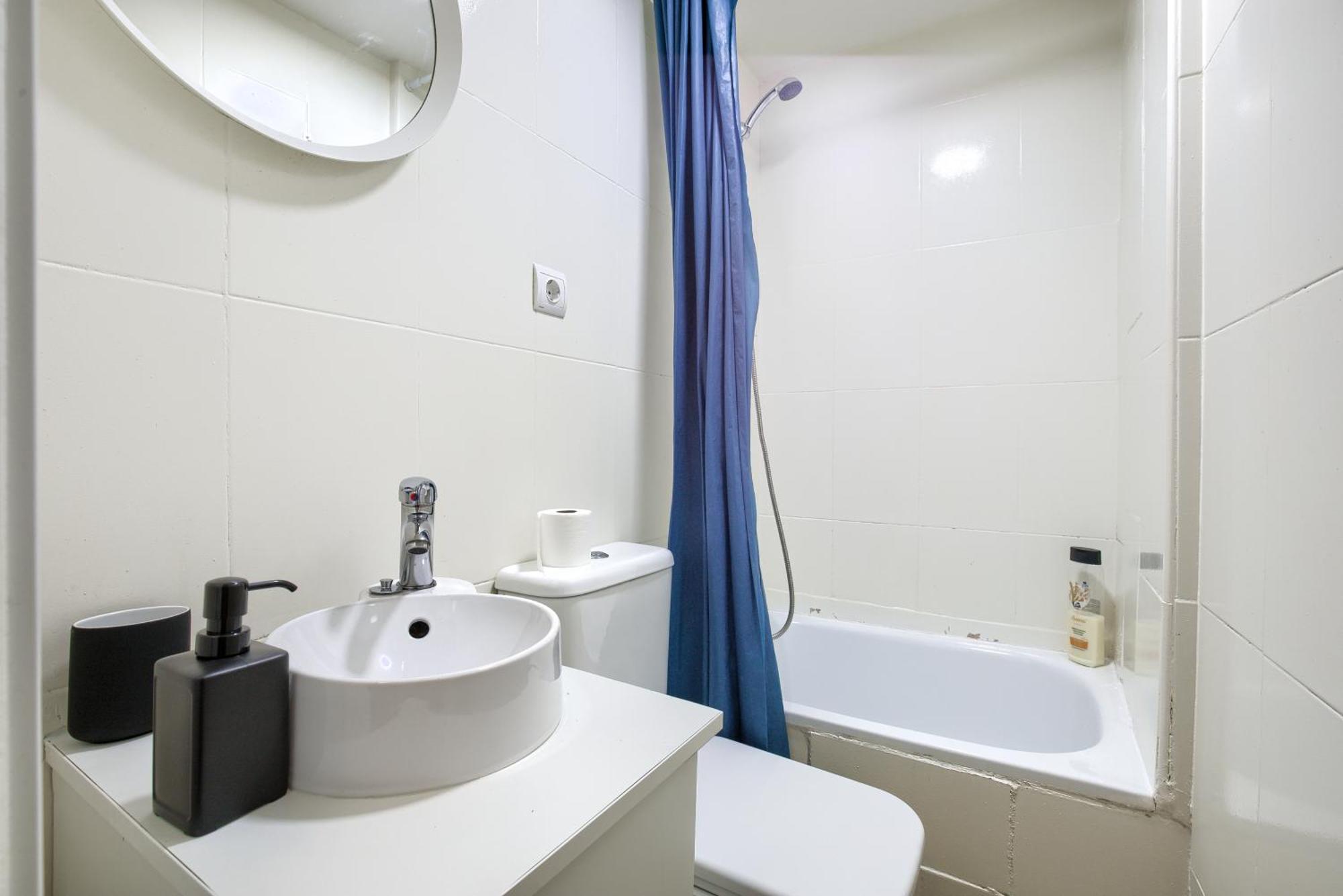 Intimo Estudio En Madrid, Centro, 2Pax, Wifi & Tv المظهر الخارجي الصورة